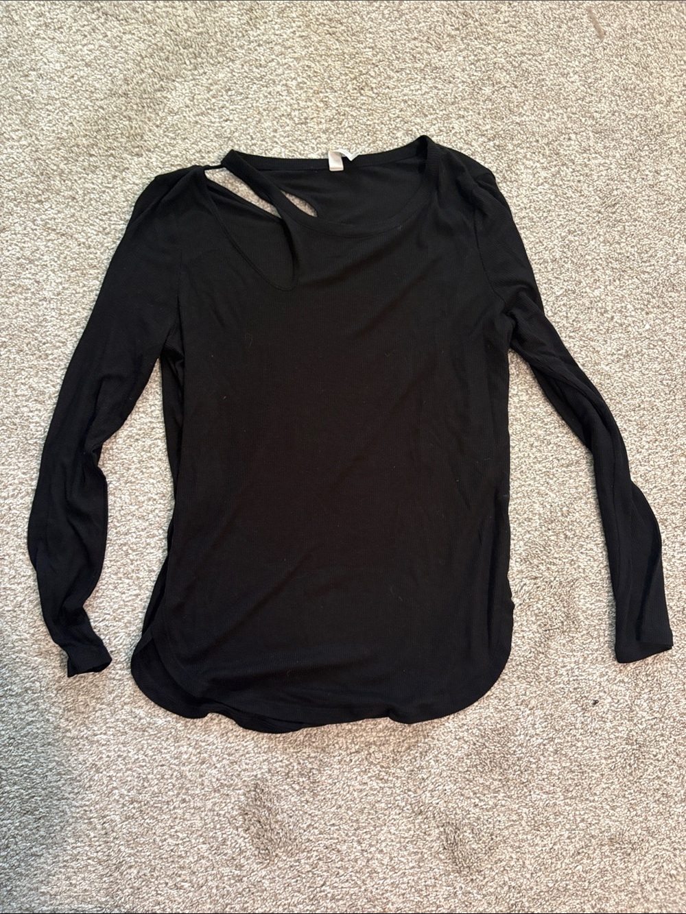 ALO Yoga Black Long-Sleeve Cutout Neck Top